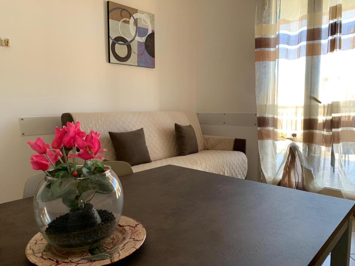 Dea Seaview Apartment Чефалу Екстериор снимка