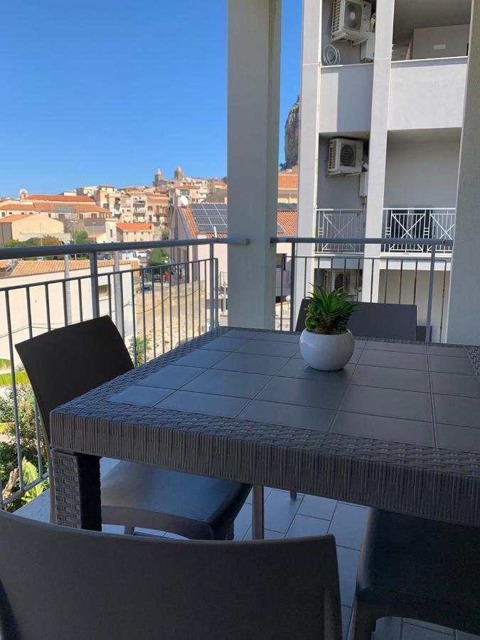 Dea Seaview Apartment Чефалу Екстериор снимка