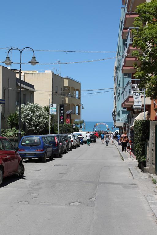 Dea Seaview Apartment Чефалу Екстериор снимка